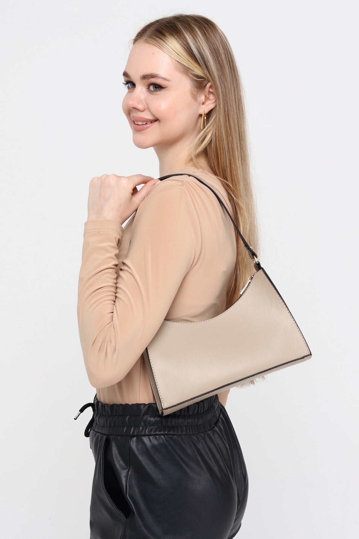 Mink Color Baguette Baguette Hand And Shoulder Bag Gc009023