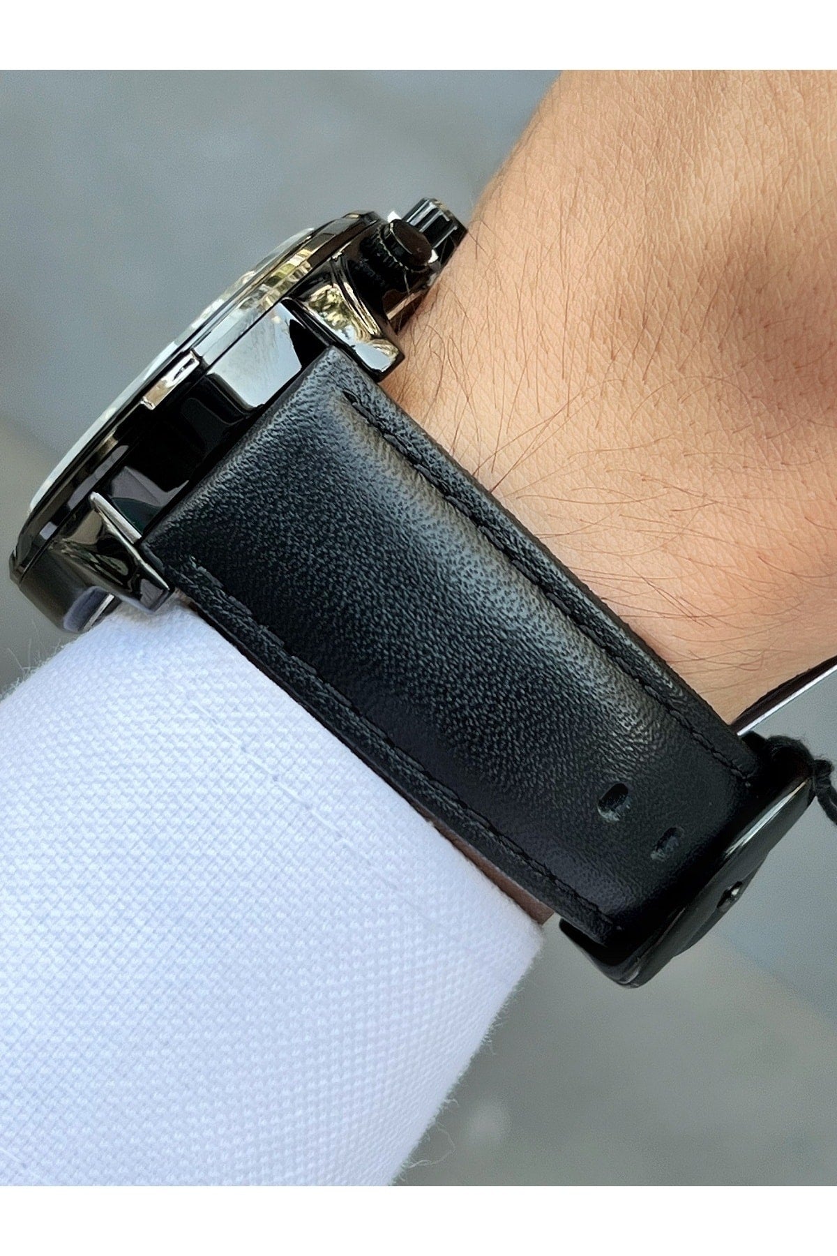 Functions Of Active Black Color 3 Atm Waterproof Leather Band Men'S Wristwatch