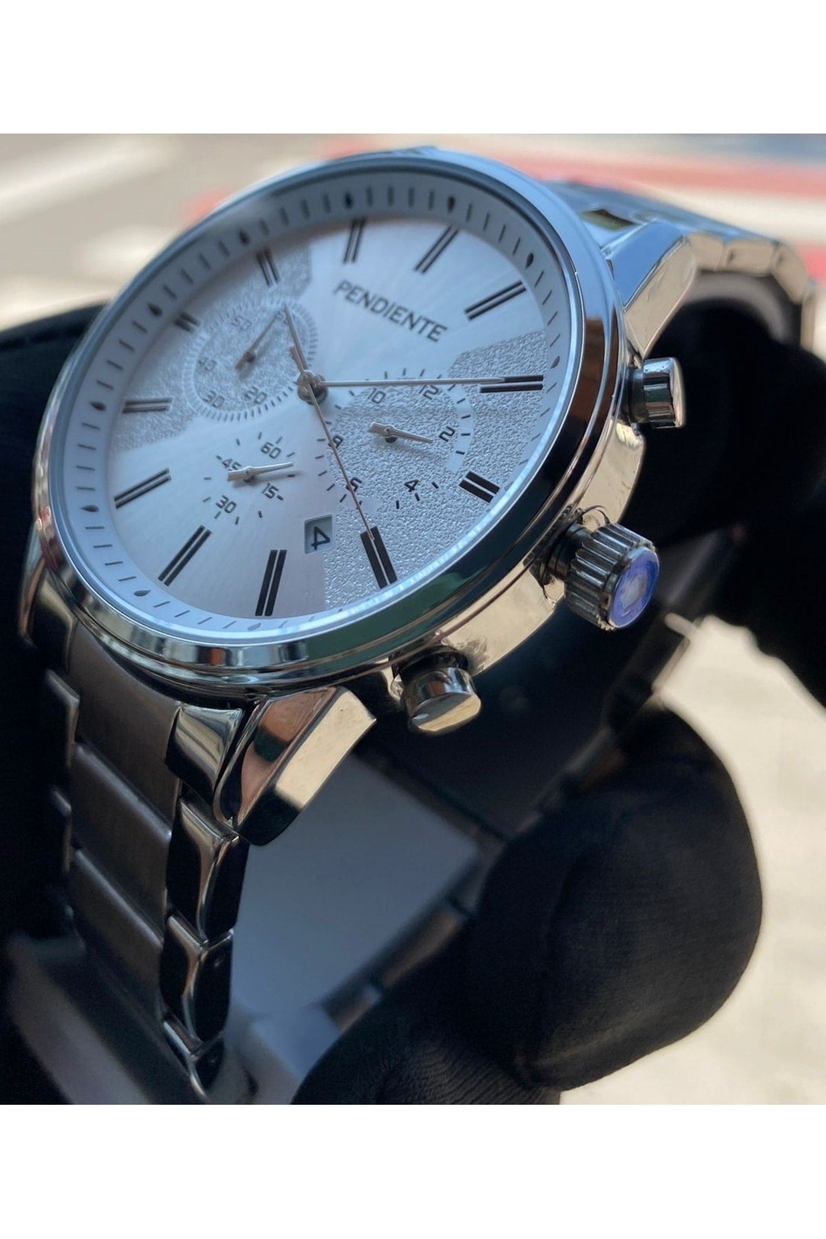 Silberne Herrenarmbanduhr 3 ATM wasserdicht Edelstahl Maschine garantiert