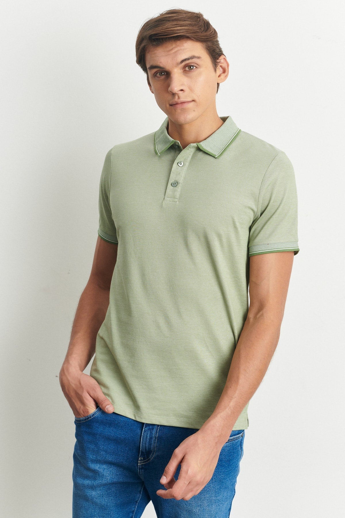  Мужская безусадочная хлопчатобумажная ткань Slim Fit Slim Fit Green Roll-Up Polo Neck T-Shirt