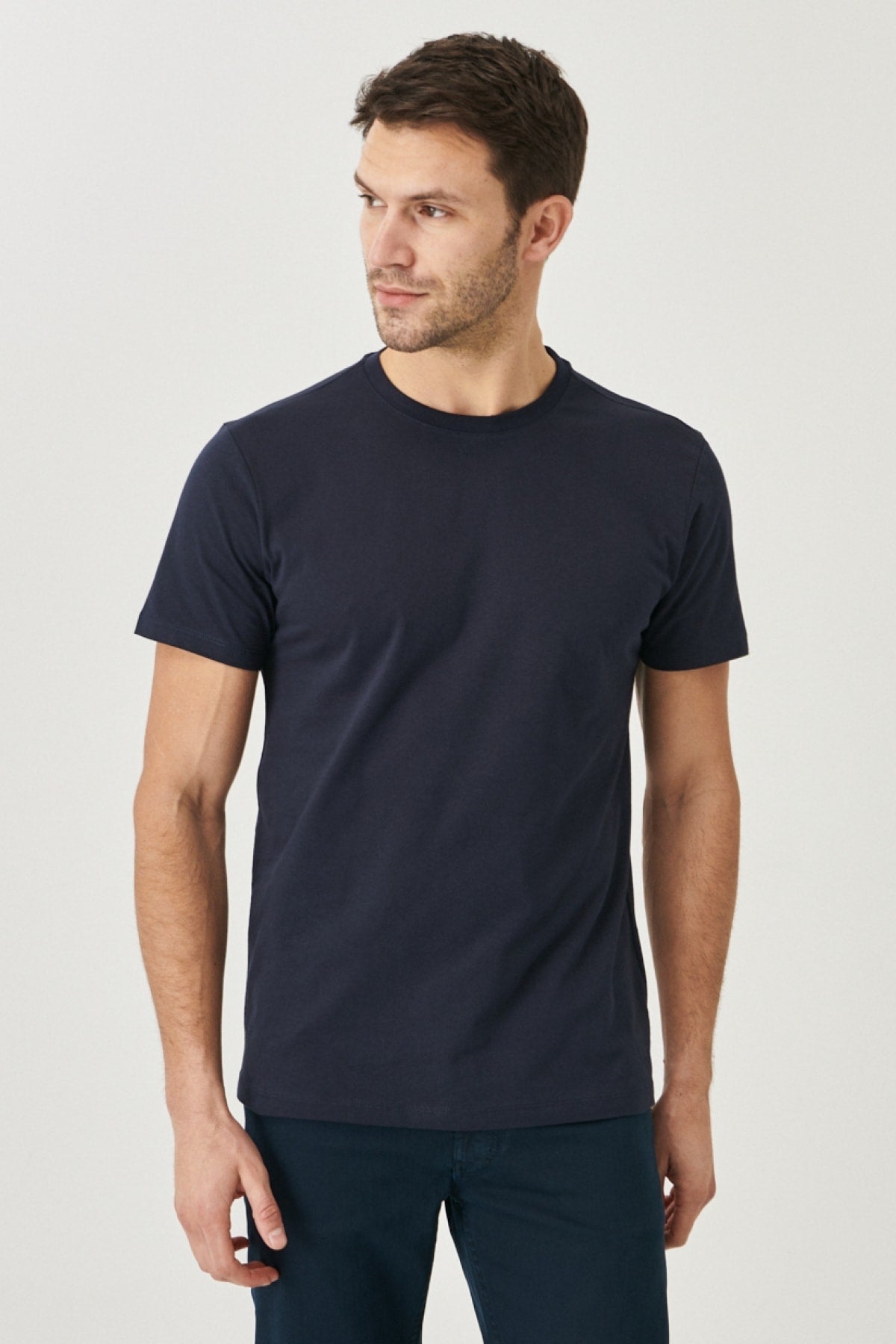 Men's Navy Blue 100% Cotton Slim Fit Slim Fit Crew Neck Short Sleeved T-Shirt