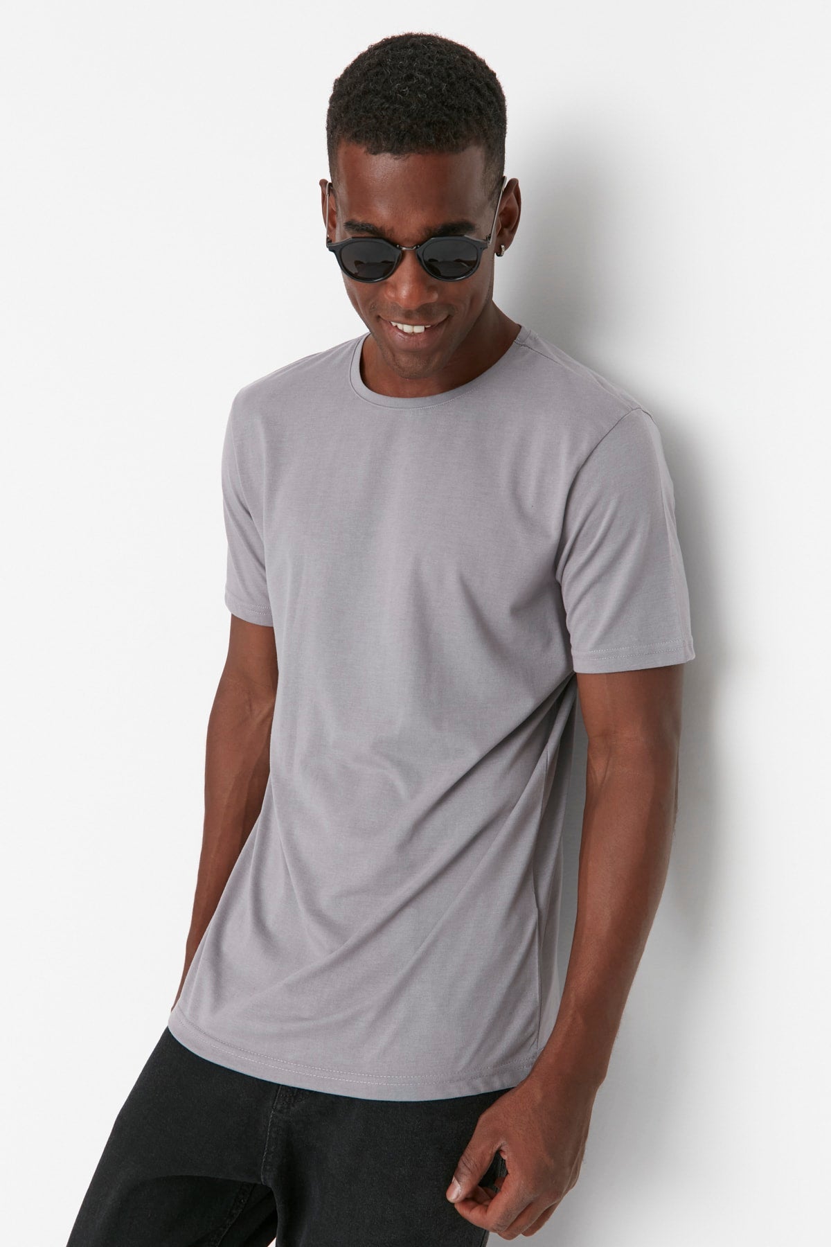 Graues Herren Basic Regular/Normal Fit Rundhals Kurzarm T-Shirt Tmnss22Ts0271