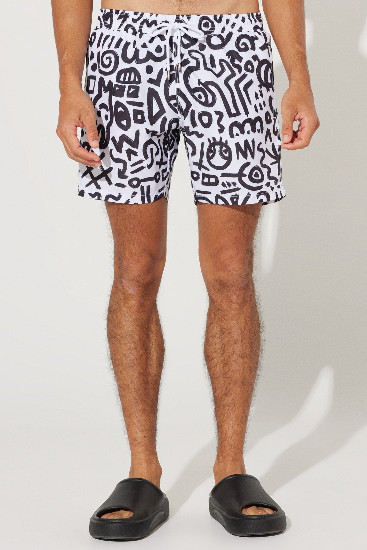 Men'S White-Black Standard Fit Regular Fit Side Pockets Patterned Swimwear Marine Shorts