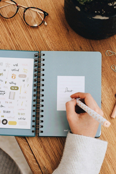 A5 Timeless Planner Agenda Polka Dot Green