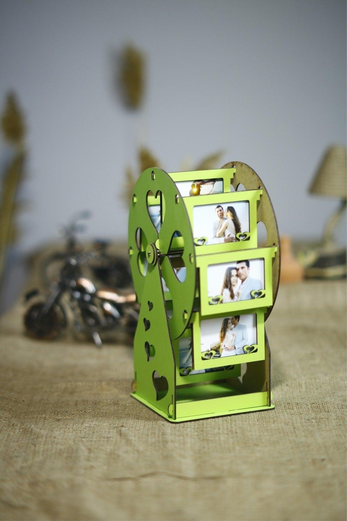 Wooden 8 Section Mill with 16 Photographs - Green - Swordslife