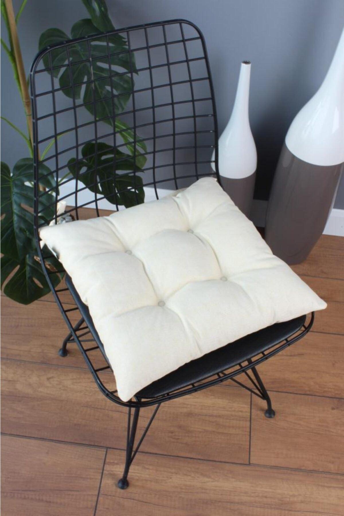 Beta Pofidik Cream Chair Cushion Lace-Up