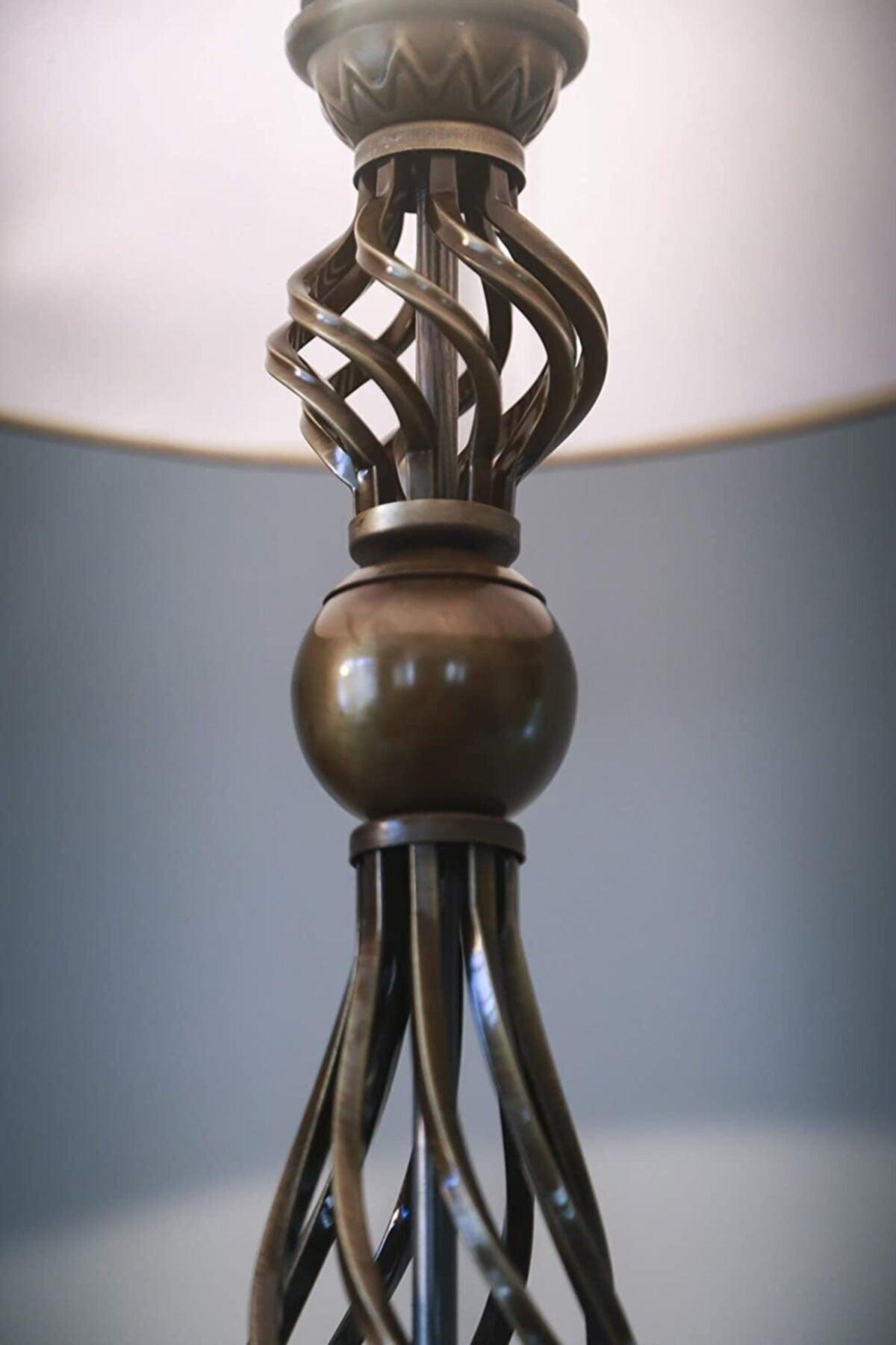 – Bronze Floor Lamp Modern .Head Color is Mataro Mink - Swordslife