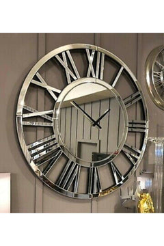 Mirrored Plexiglass Wall Clock, 50 cm Square, Laser‑Cut Design