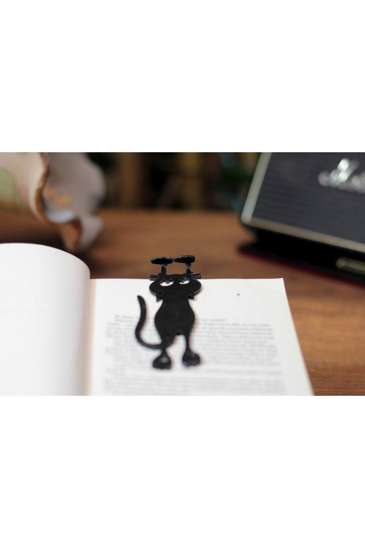 Cat Figured Metal Bookmark