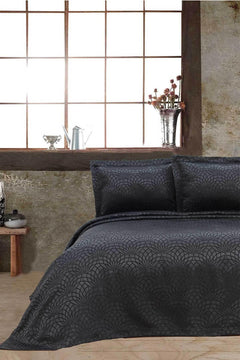 Jacquard chenille garden bedspread set with two throw pillows