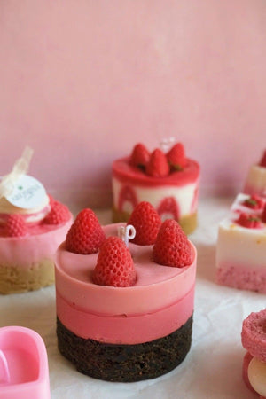 Strawberry Brownie Shaped Cake Soy Candle - Swordslife