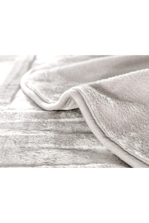 Clementine Mink Emboss Blanket - Swordslife