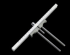 Cylinder length measuring tool with bronze holders