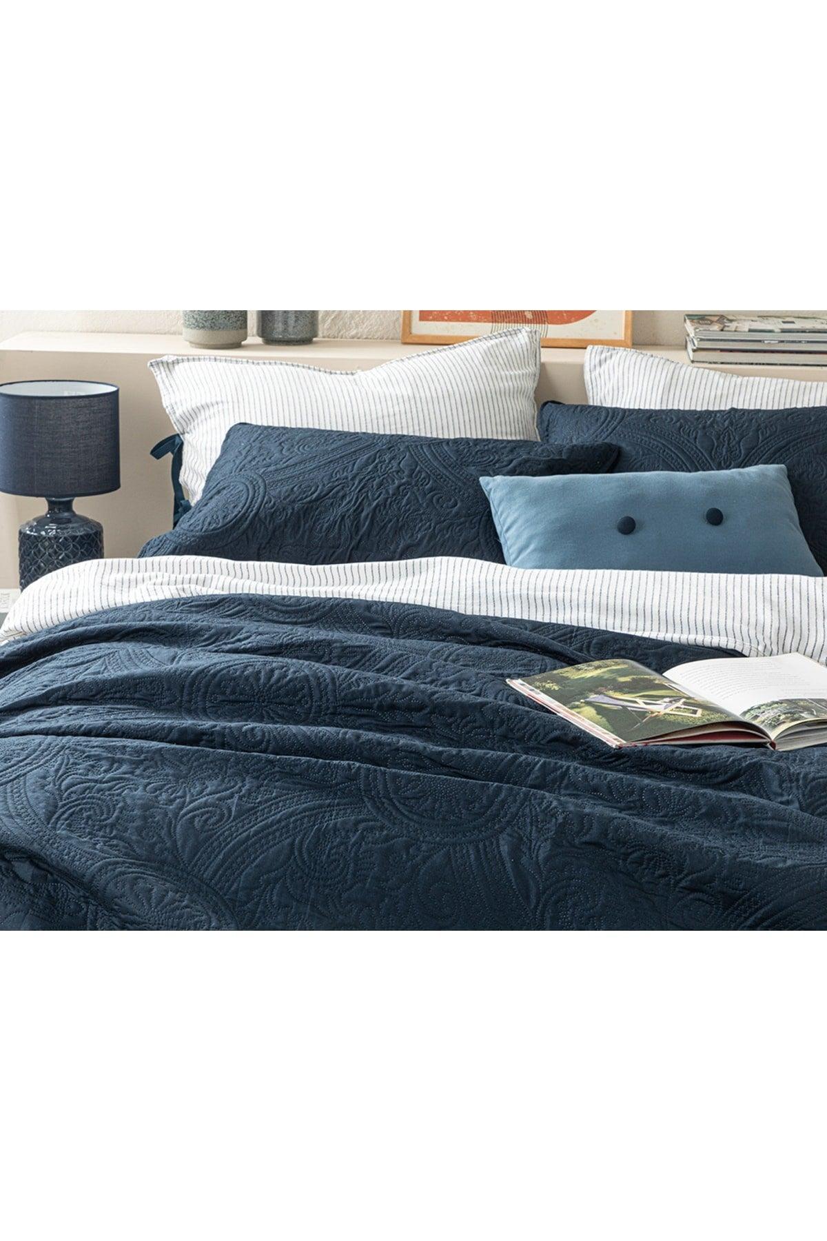 Easton Multi-Purpose Double Bedspread Set 200x220 Cm Navy Blue - Swordslife