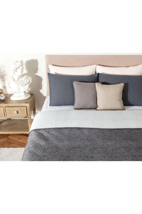 Jument King Size Multi-Purpose Bedspread - Swordslife