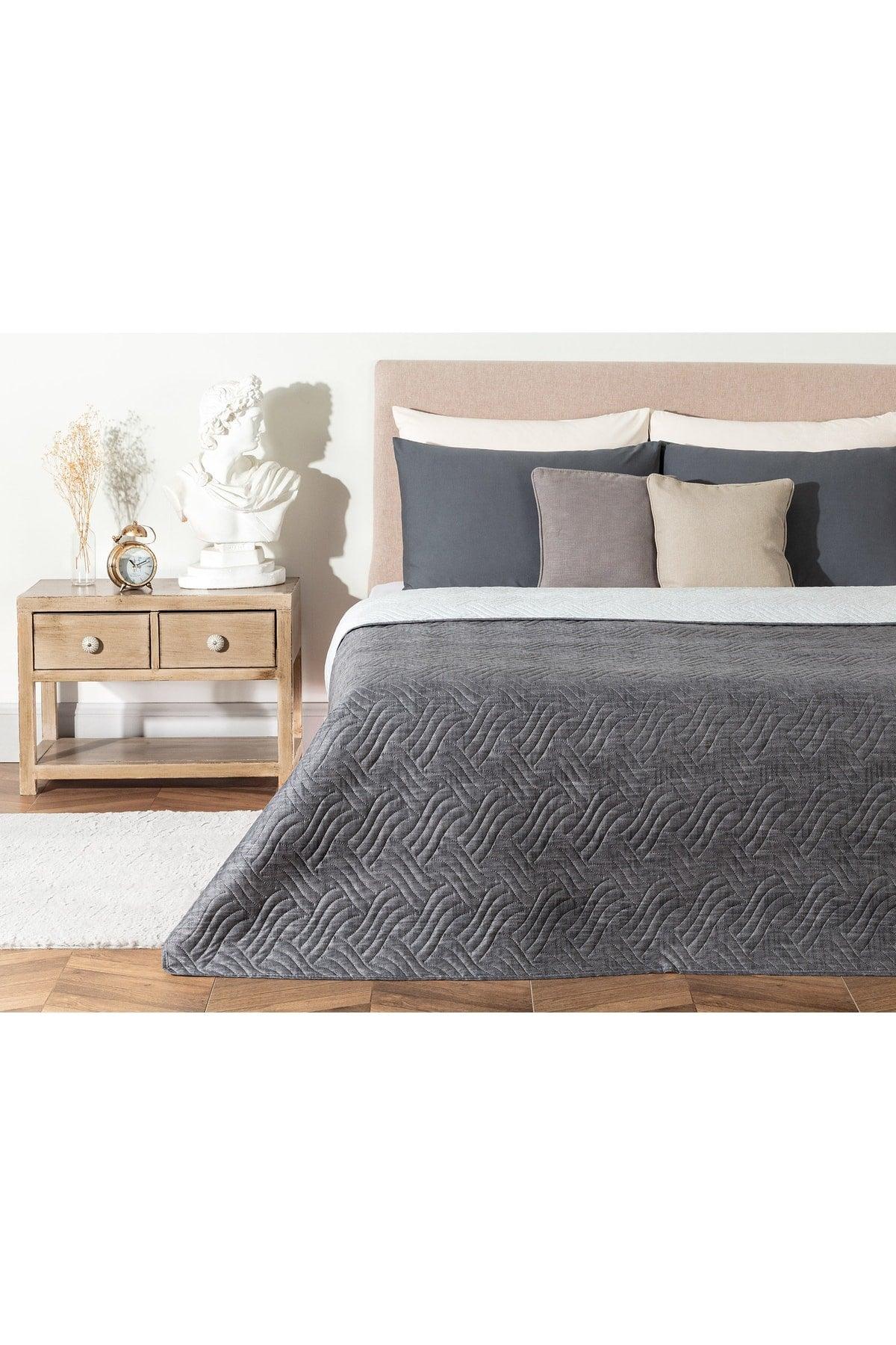 Jument Single Multi-Purpose Bedspread - Swordslife