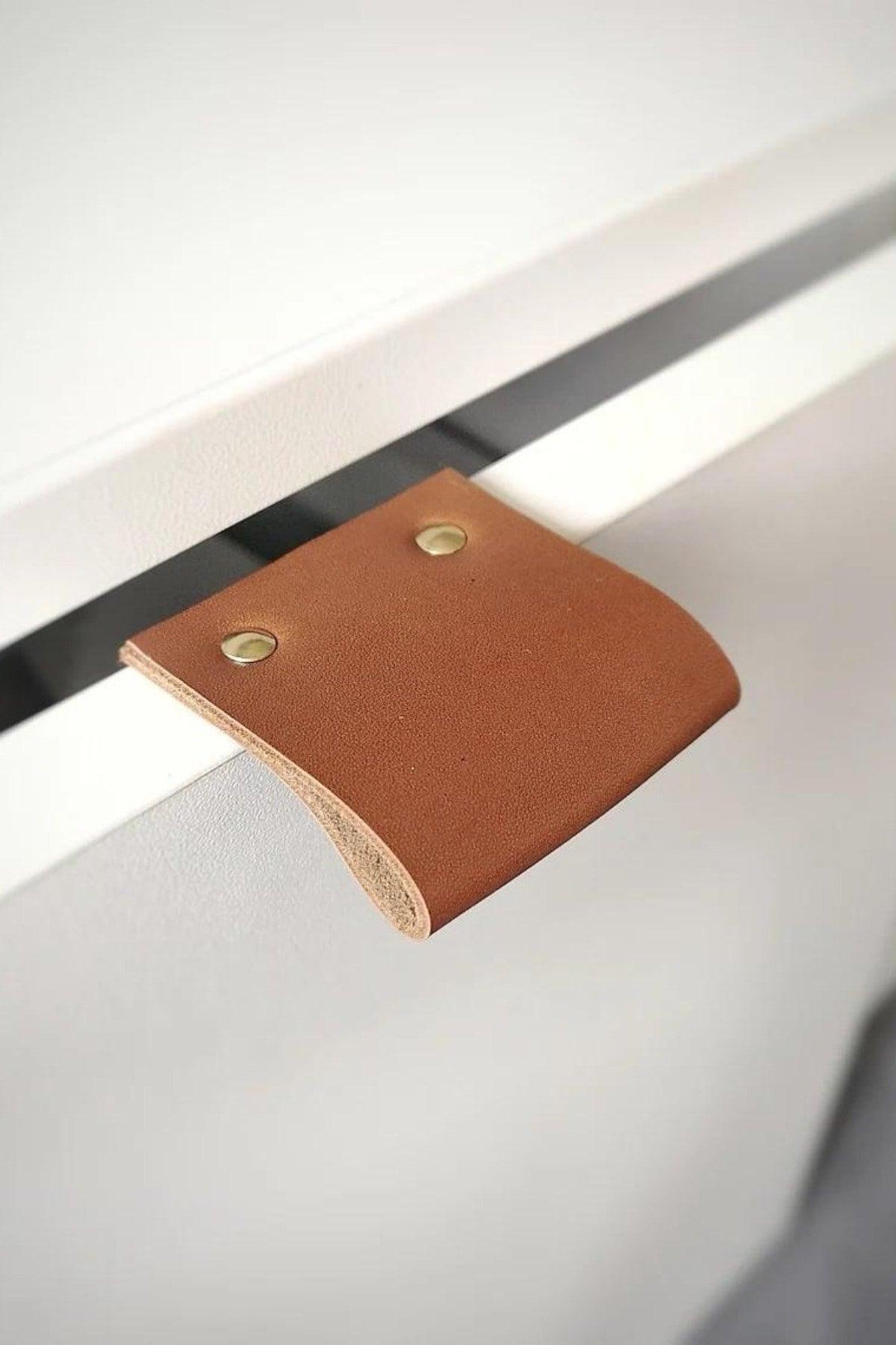 Leather Edge Pulls / Ledergriffe / Leather