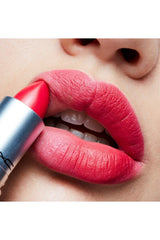 Lipstick - Retro Matte Lipstick Relentlessly Red 3