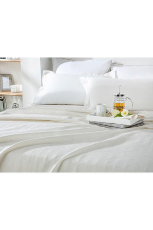 Lucent Silvery Cotton Viscose Double Pique Set 200x220 Cm Mother of Pearl - Swordslife