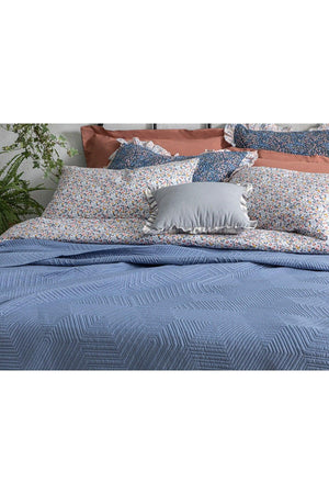 Modern Motion King Size Multi-Purpose Cover 240x220 Cm Blue - Swordslife