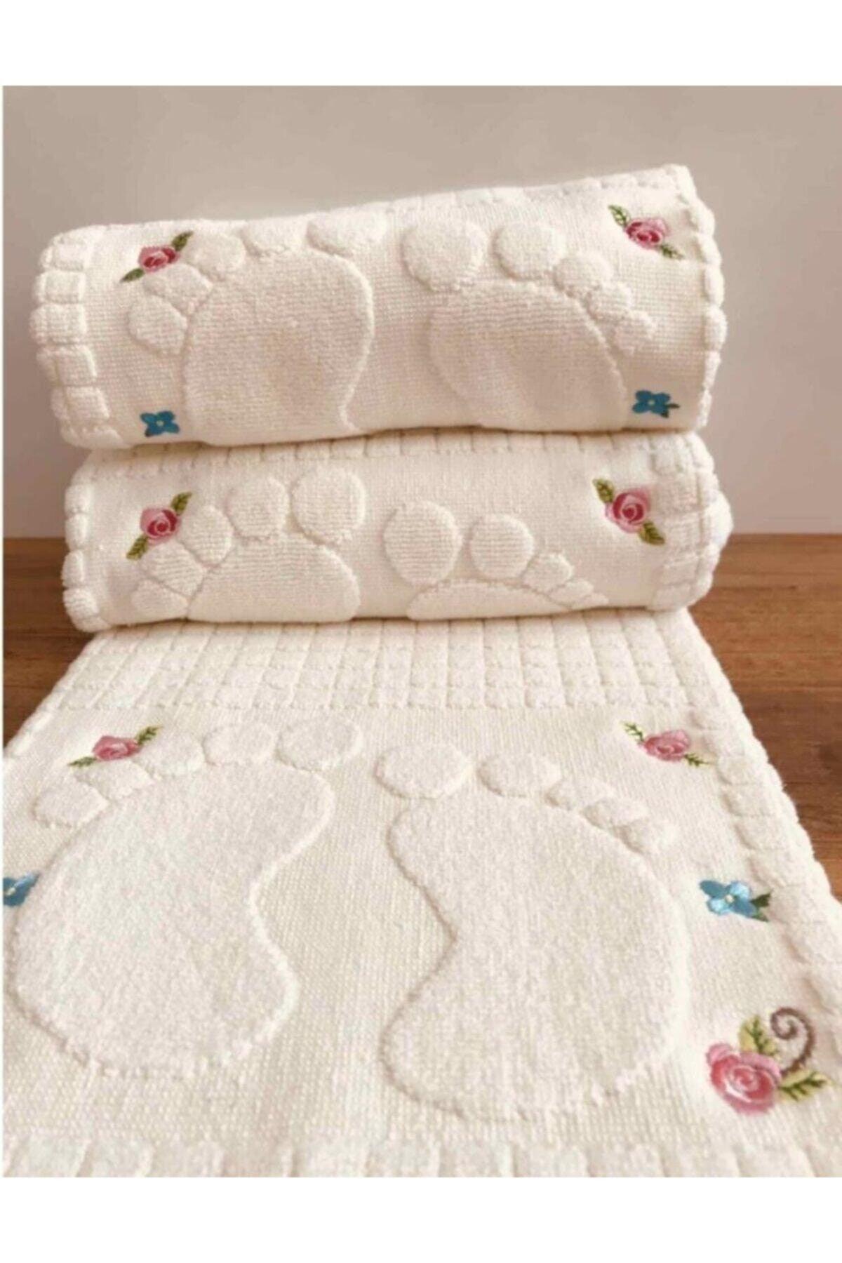 Turtahome 2 Pieces Embroidered 250 gr 100% Cotton Foot Towel and Mat - Swordslife