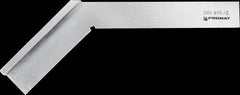Folding box cutter with angle lock
