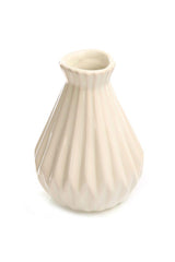 Ceramic Small Serrated Vase - Cream - Swordslife