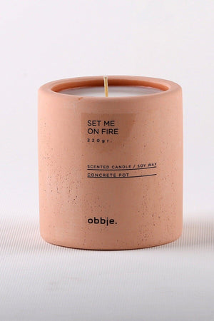 Cinnamon & Apple Scented Candle, Decorative Soy Candle with Concrete Pot - Swordslife