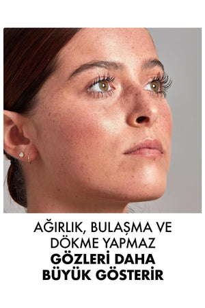 Volumizing Black Mascara - Ice Please On The
